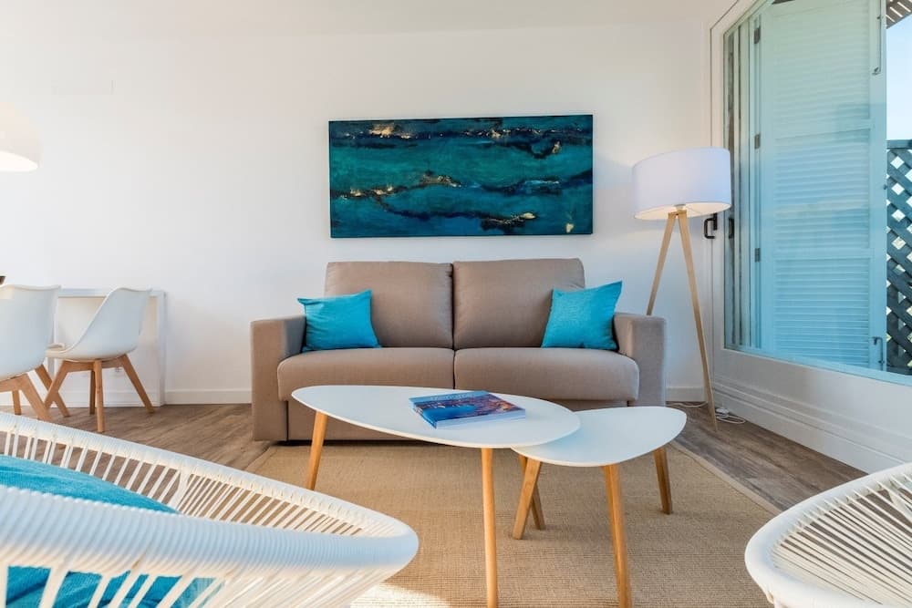 Apartamentos Playa de Canutells