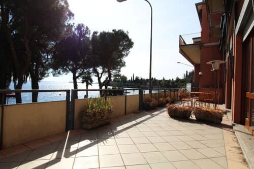 Appartamento Fronte Lago