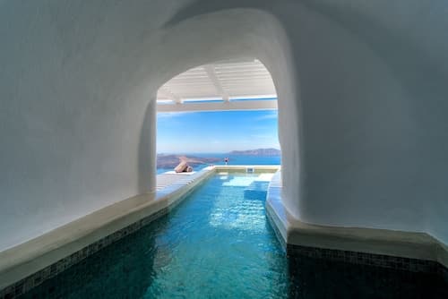 Iriana Suites