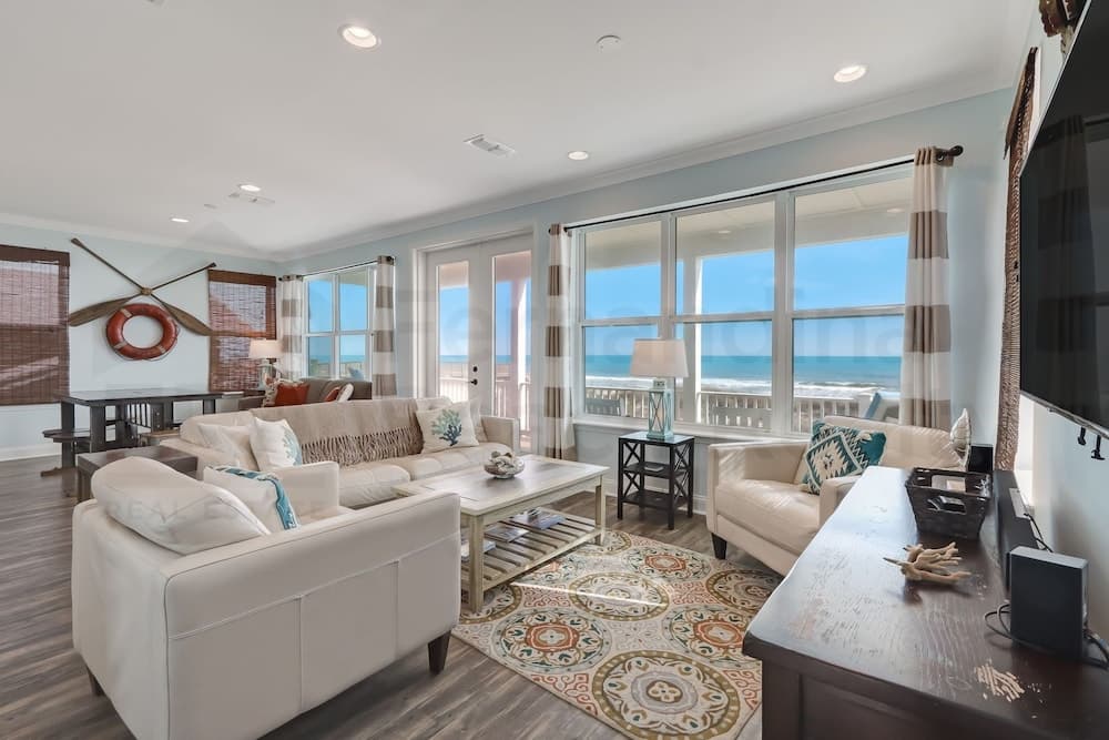 Magnificent Modern Beach House with Ocean View from All Rooms by RedAwning