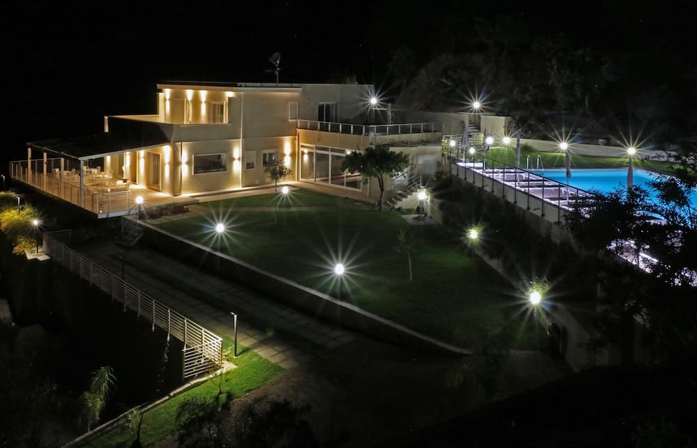 Siké Holiday Home
