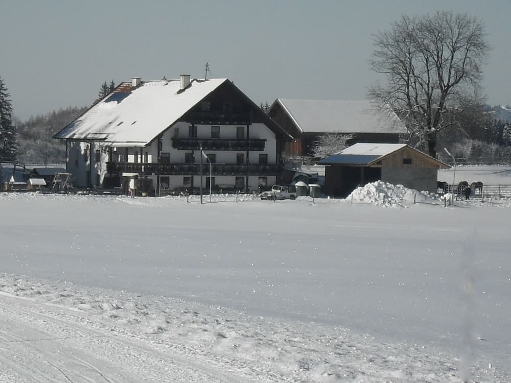 Hauserwirt