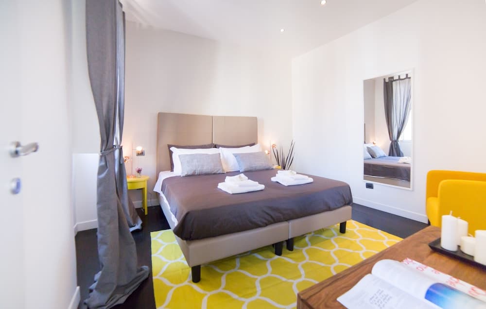 Rent In Rome - Flo's Apartment