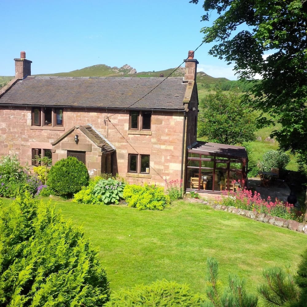 Hen Cloud Cottage