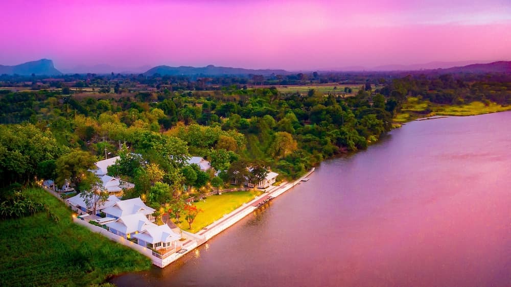 Tubtim Siam River Kwai Resort