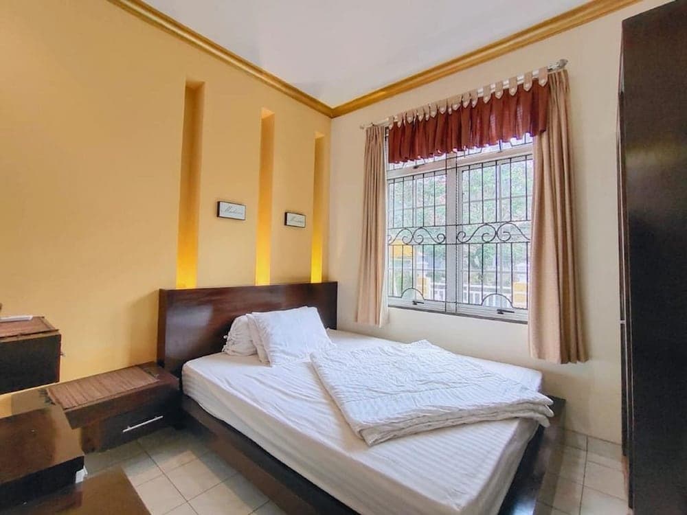 Villa Kota Bunga Camelia