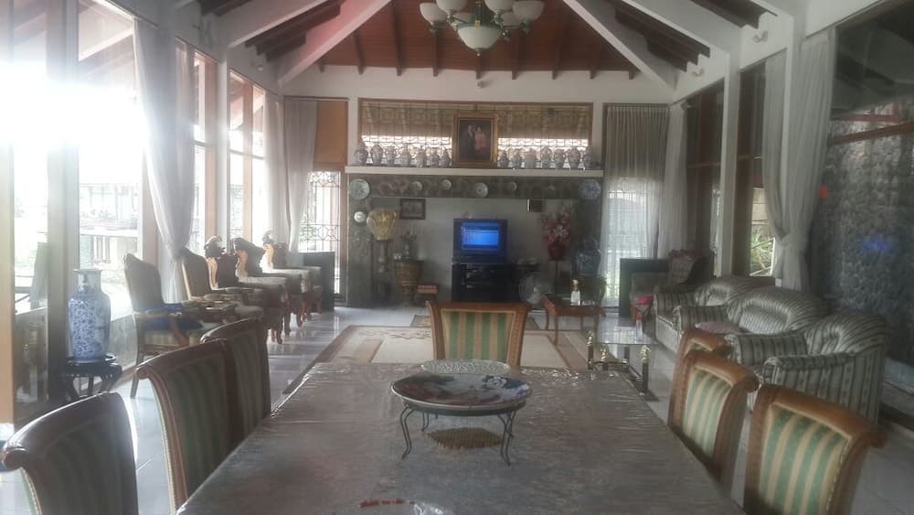 Villa Kota Bunga Happy AA2-11