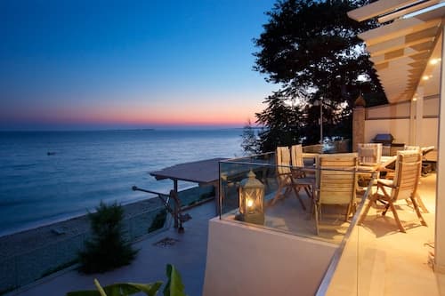 Infinity Beach House