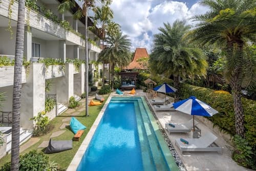 Tapa Tepi Kali Canggu by Pramana