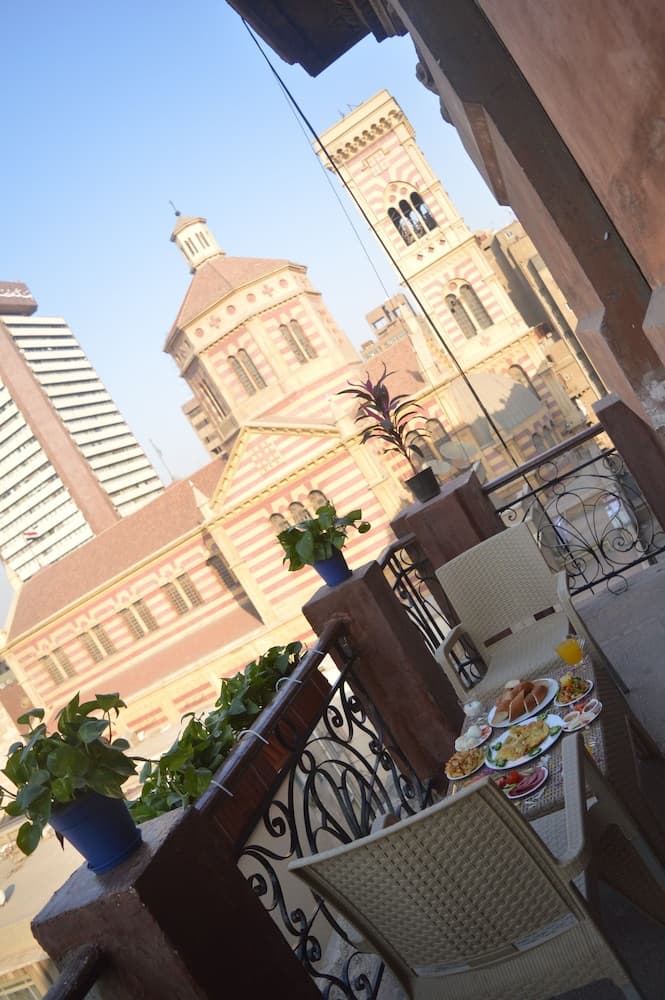 Midtown Hostel