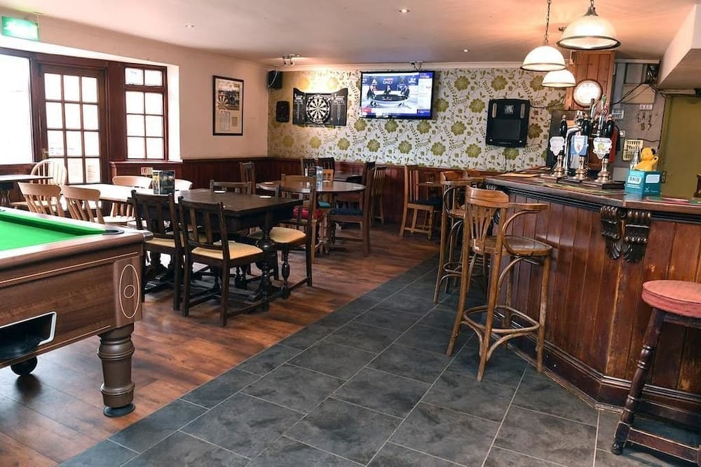 Axe & Compass Lodge
