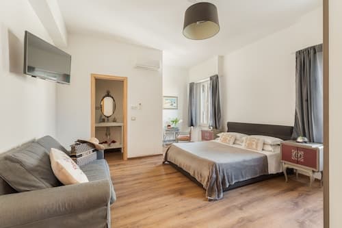 Guest House Maison 6