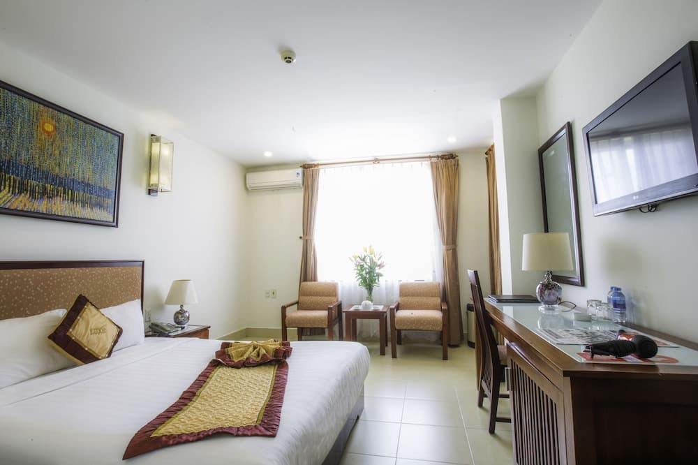 Luxe Hotel