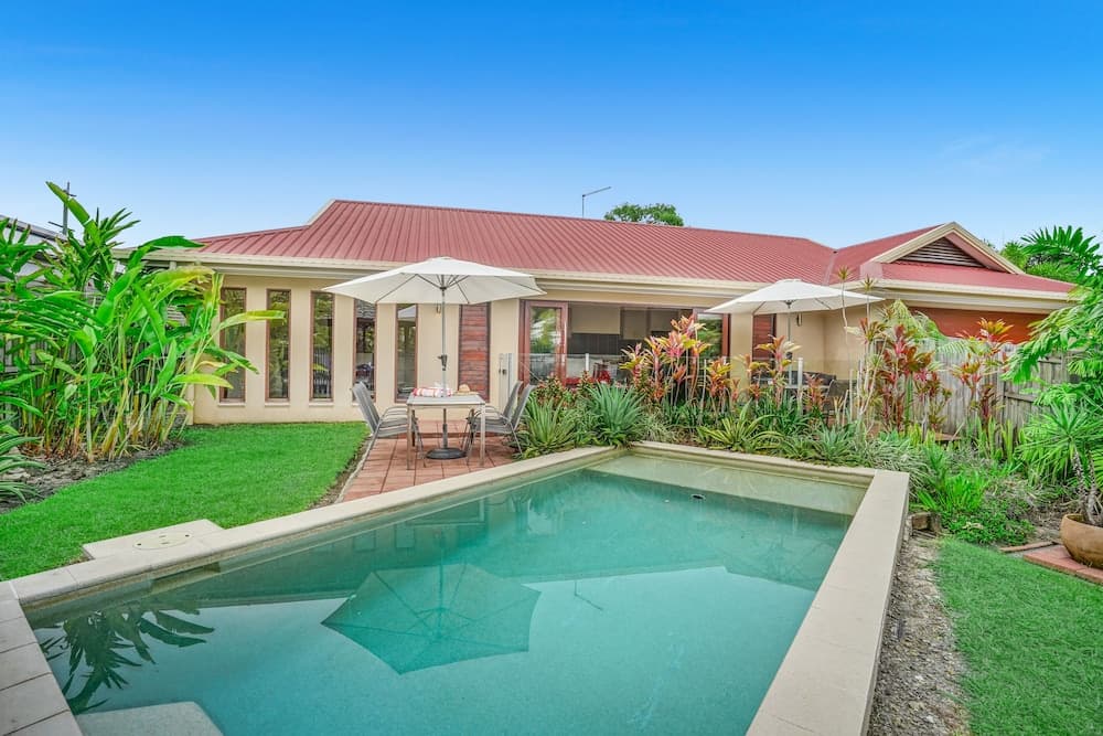 Belle Escapes - Latania Villa Palm Cove
