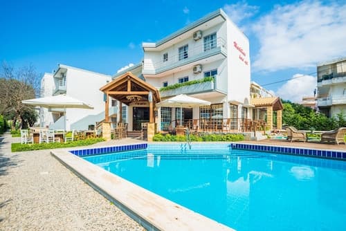 Maritina Apartments