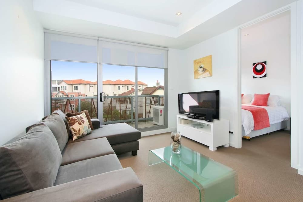 St Kilda Location and Style