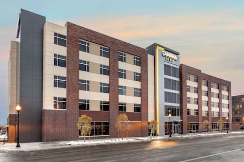 Cambria Hotel Omaha Downtown
