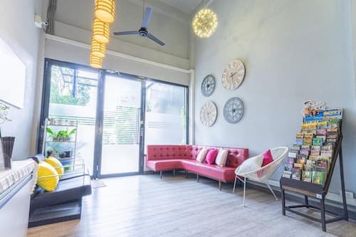 Warm Hostel