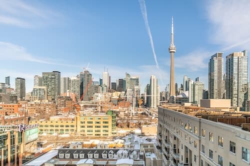 Beautiful Condos In the Heart of Downtown