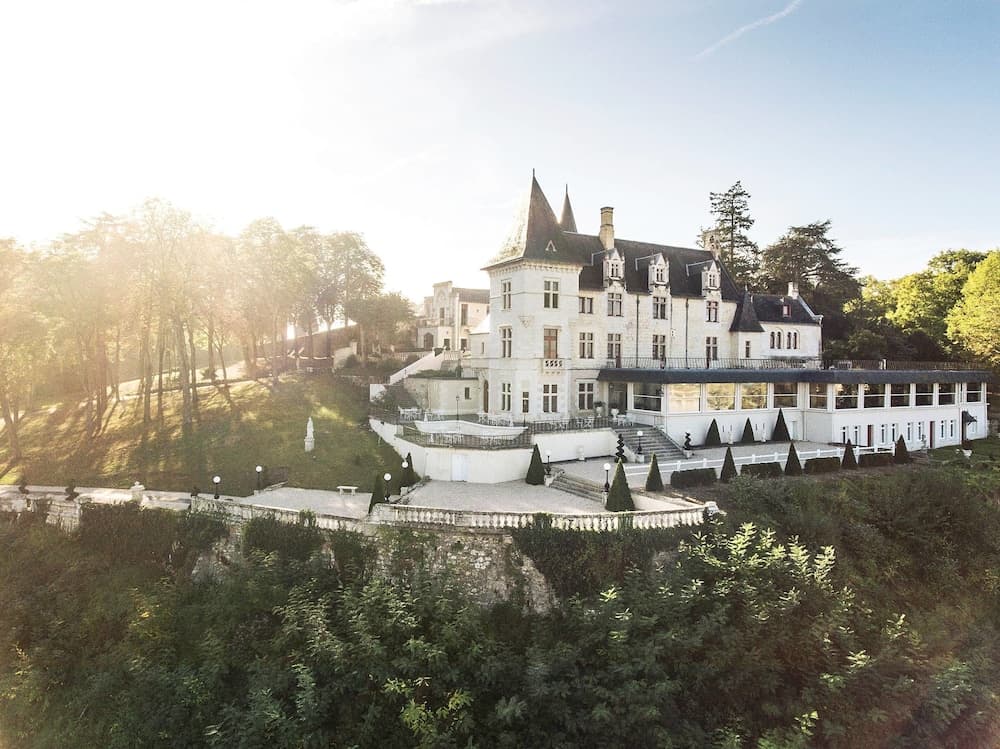 Château Le Prieuré - La Maison Younan