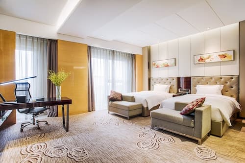 Vaya International Hotel