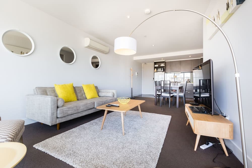 ERICA, 2BDR South Yarra Apartment