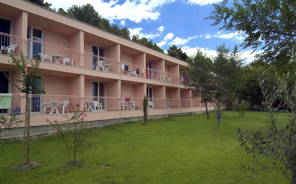 Tourist Settlement Brzet