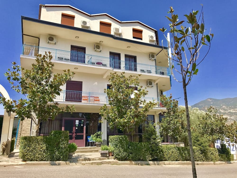 RAMIS Hotel & Outdoor Sports Center