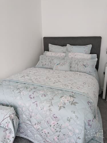 Two bedrooms self-contained flat with Free Parking - Flat 2