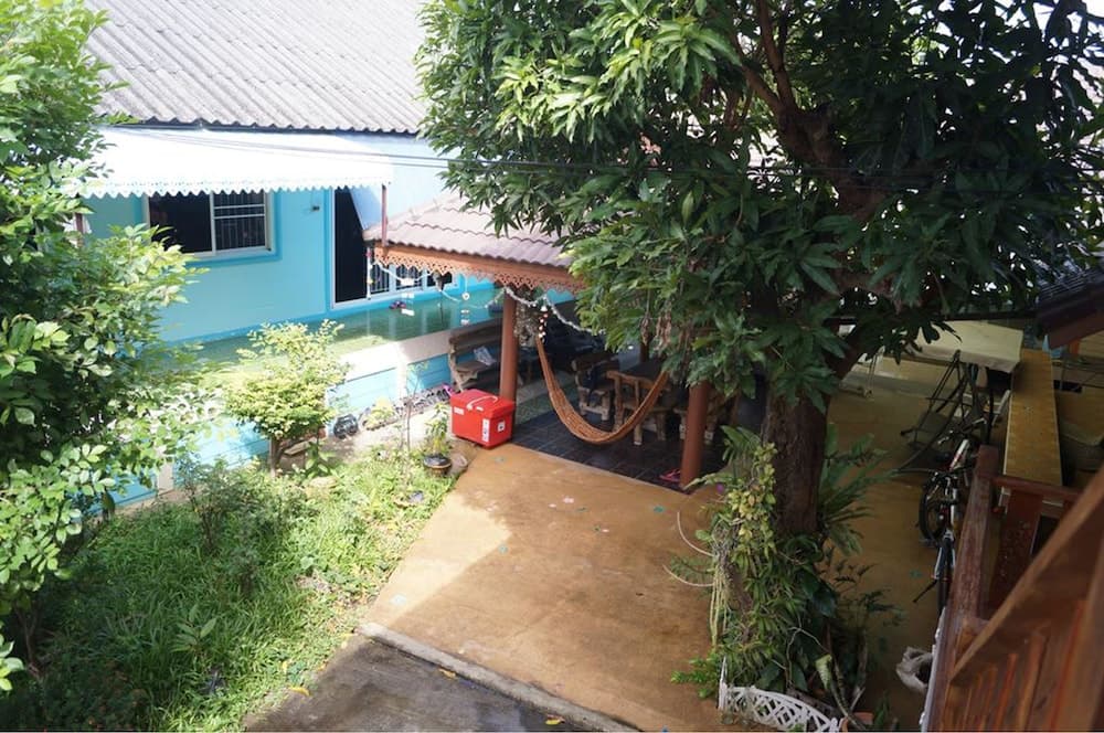 Three Moons Homestay