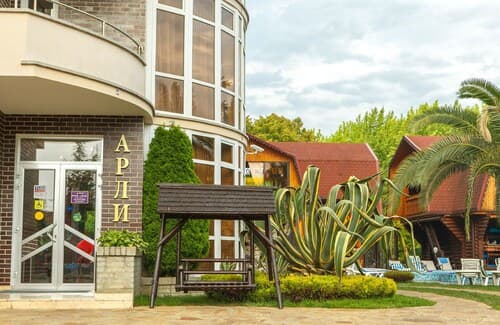 Arli Hotel