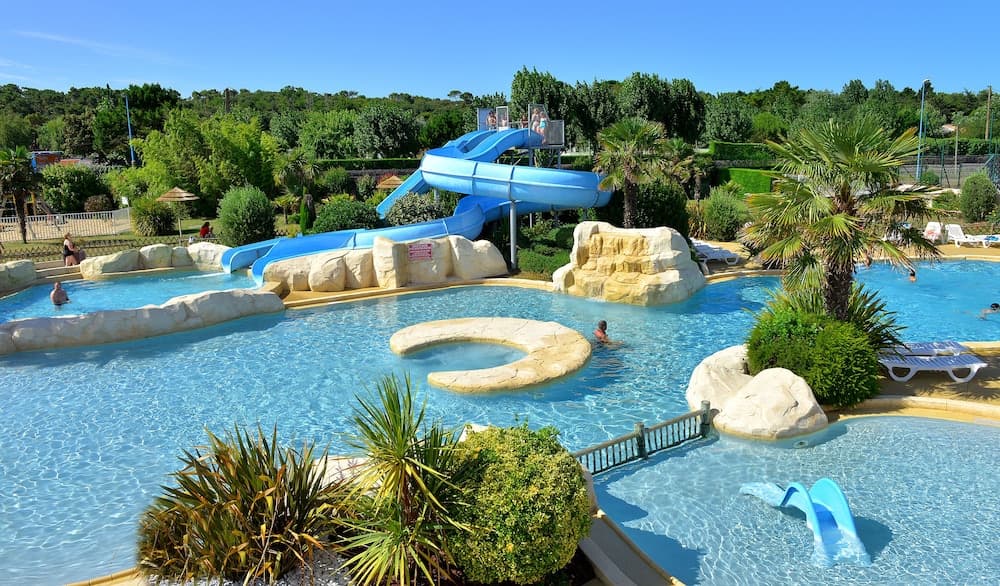 Camping Les Places Dorees