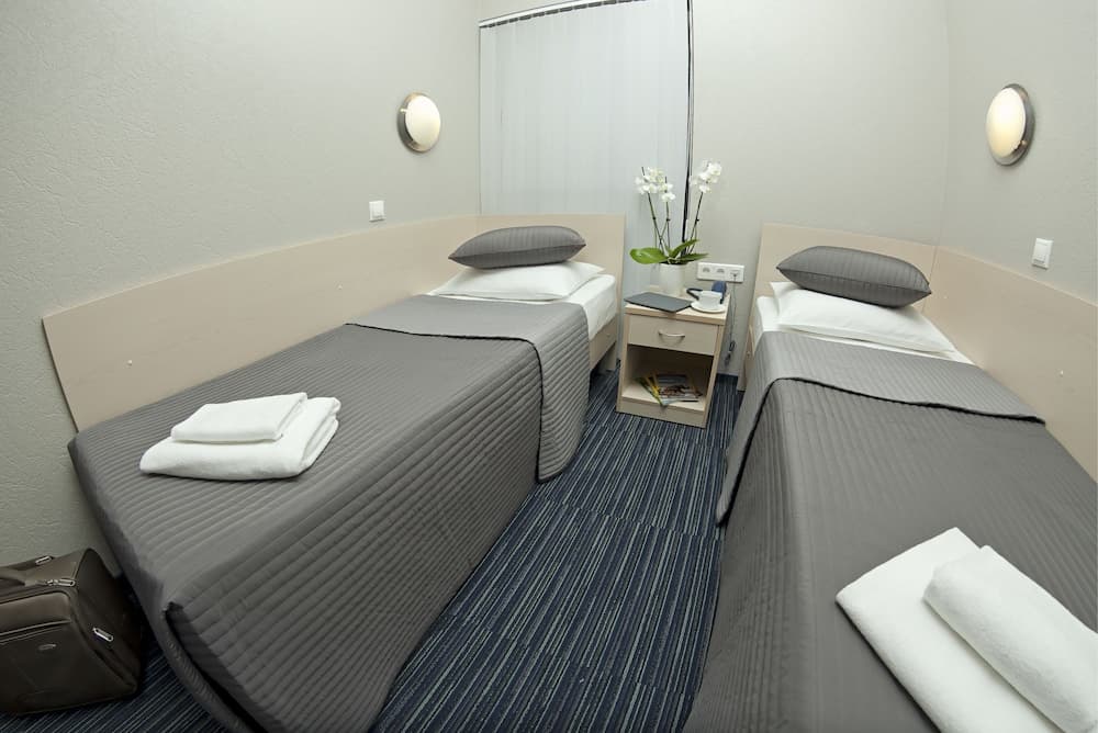 Air Express Sheremetyevo - Transit Hotel in Terminal E