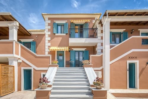 Armeno Resort and Armeno Annex