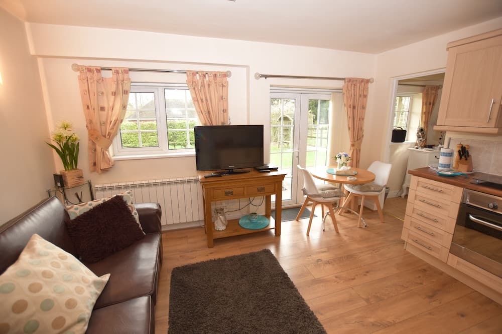 Little Rushbrook Cottages