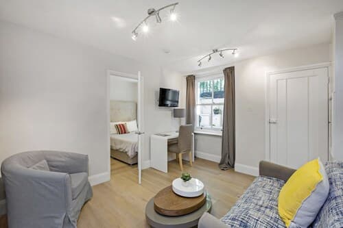 The Sussex Garden Apartment