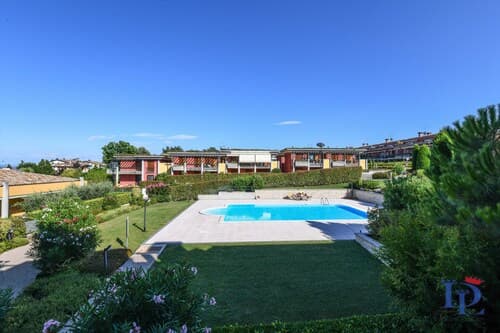 Desenzanoloft – Butterfly and Pools