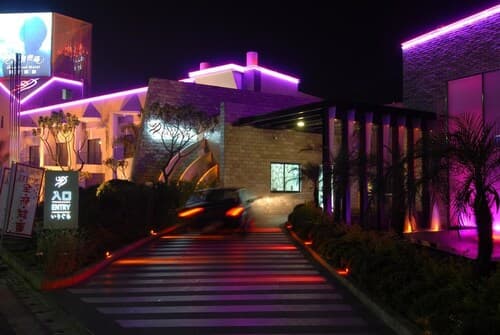 Romantic Code Motel