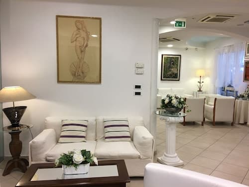 Noi Due Hotel