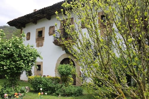 Casona De Treviño