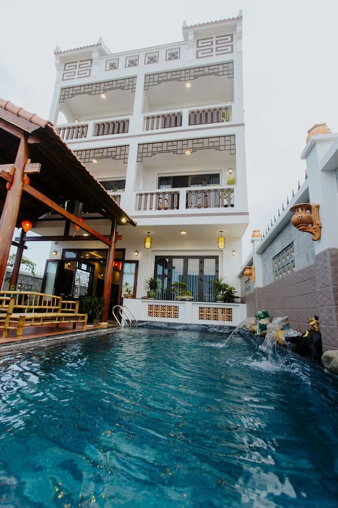 Home River Villa