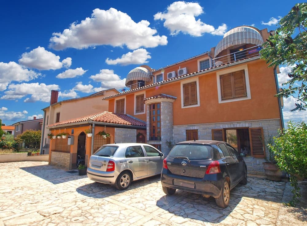 Apartment Manda 709