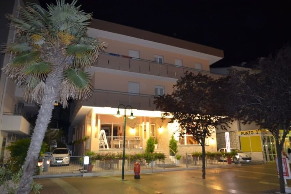 Albergo Larenzia
