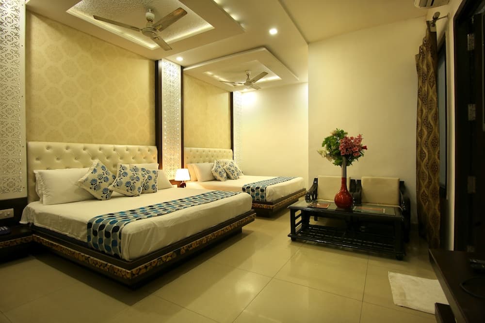 Hotel Riya Palace