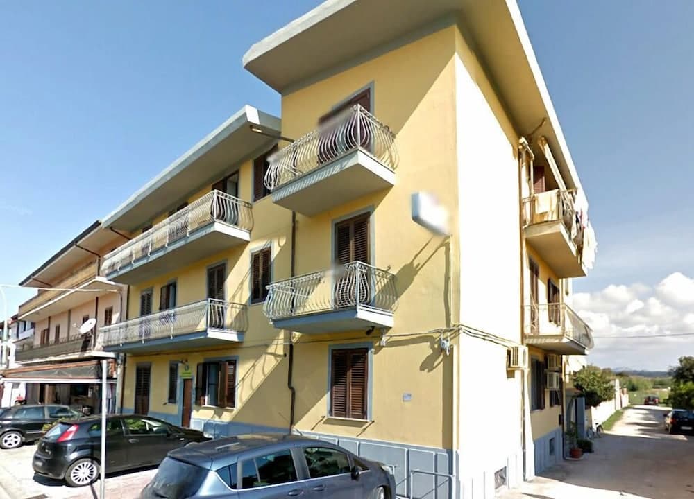 Il Nespolo Fiorito