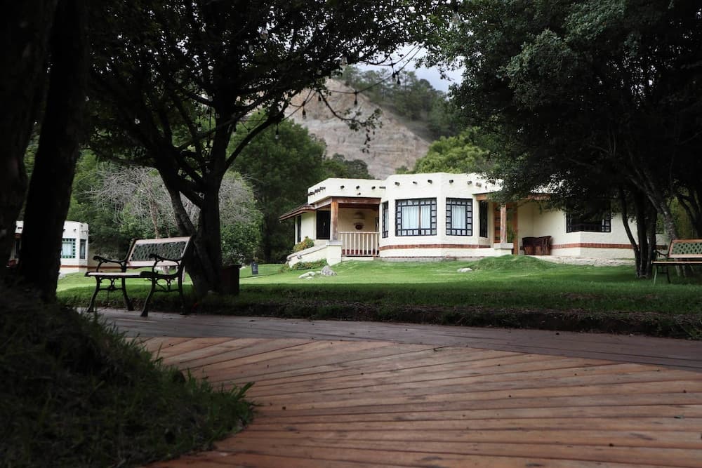 Hotel Bosques del Sol Suites