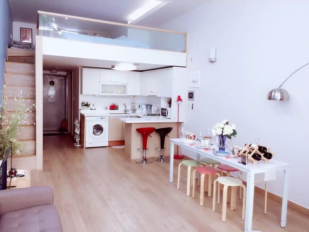 Lee Apartment 1