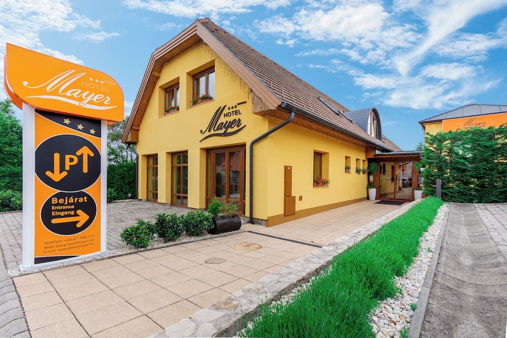 Hotel Mayer Alsoörs