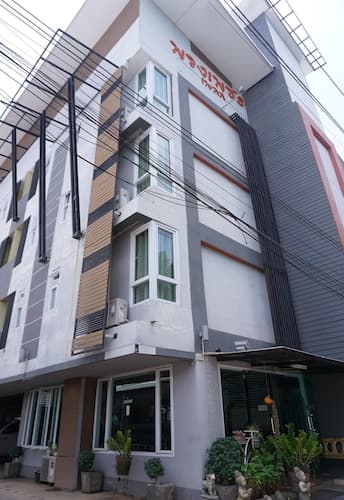 Puangpech Place