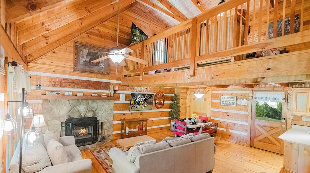 A Slice Of Heaven 2 Bedroom Cabin by RedAwning